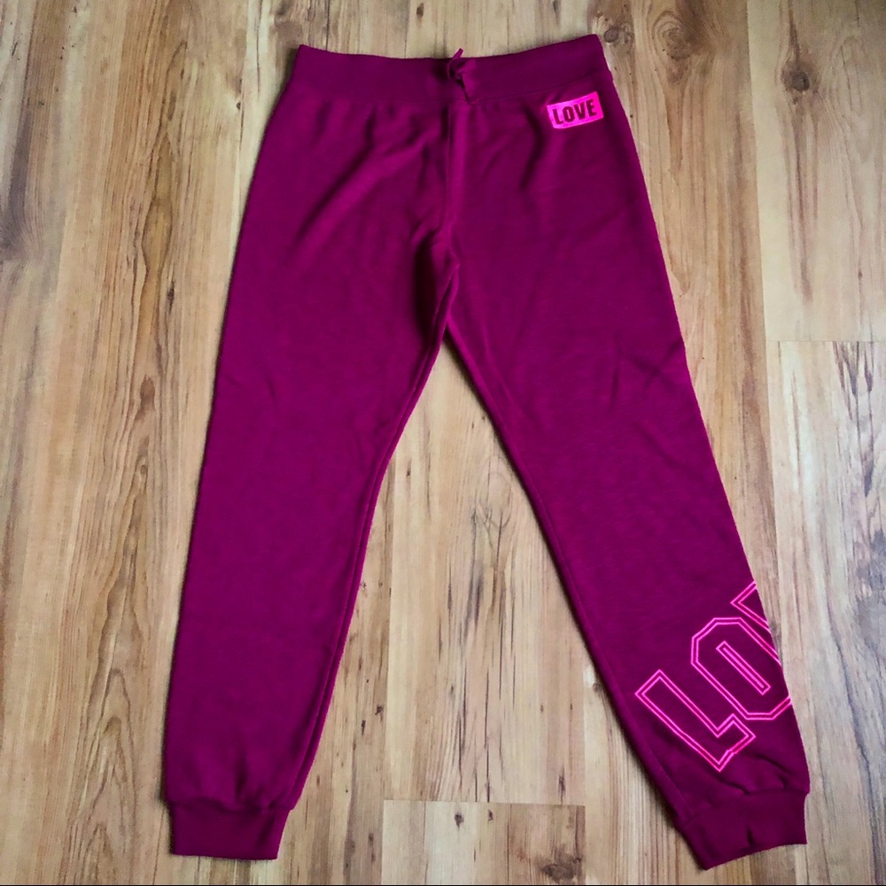 NEW XERSION Love Joggers Pants XL 16 Girls NWOT